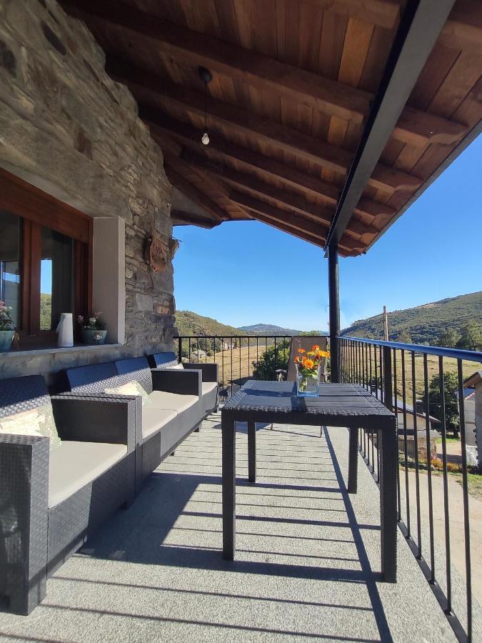 Casa Rural Pajarica En Sanabria Guest House San Ciprián Екстериор снимка