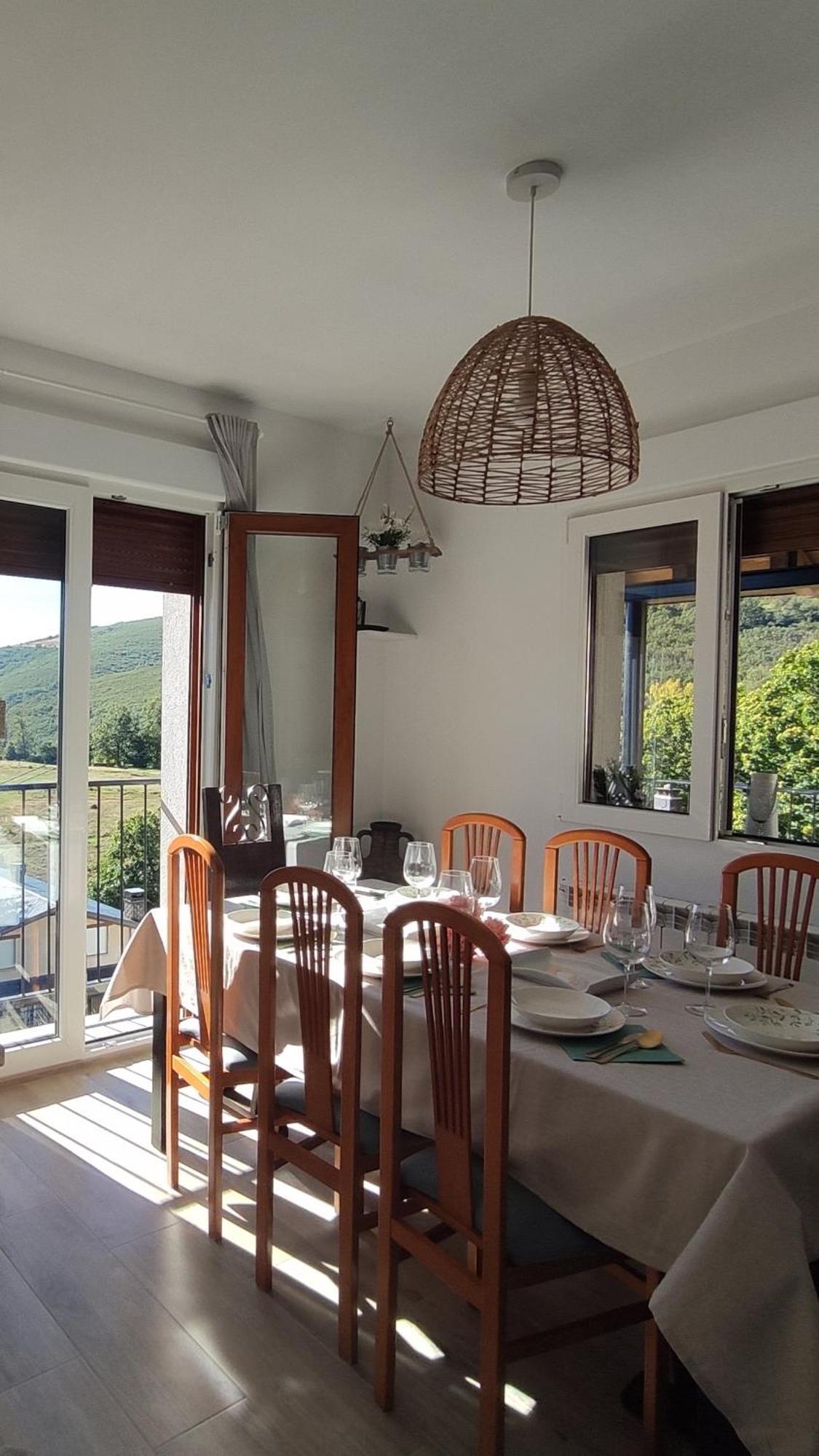 Casa Rural Pajarica En Sanabria Guest House San Ciprián Екстериор снимка